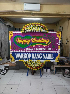 Papan Bunga di Living World Alam Sutera